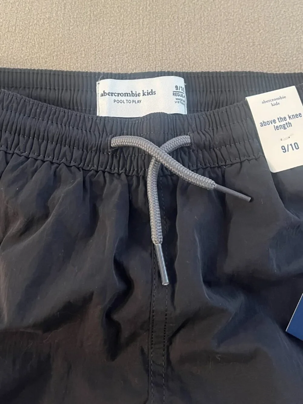 Abercrombie Kids Boys Blue & Gray Lining Above Knee pool Shorts Size 9/10 NWT